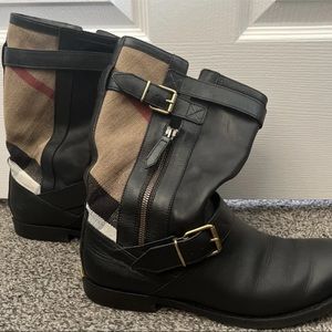 Burberry Grantville boot size 41 EU